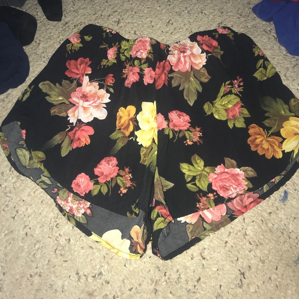 Flower shorts